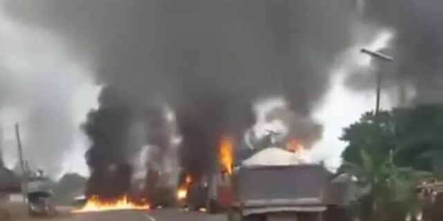 Police Launch Manhunt After Gunmen Suspected to be IPOB Members Attacked, Killed and Burnt Bodies and Vehicles in Imo Police Launch Manhunt After Gunmen Suspected to be IPOB Members Attacked, Killed and Burnt Bodies and Vehicles in Imo