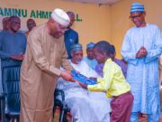 🎓🇳🇬 Giving Back in Style: Atiku Visits Alma Mater, Awards Scholarships to Indigent Students ❤️
